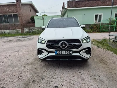 Mercedes-Benz GLE-Class 2025, 20652 км, за 63056.6 USD
