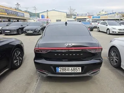 Hyundai Grandeur 2021, 32623 км, за 15951.16 USD