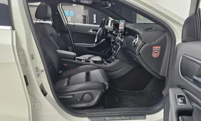 Mercedes-Benz A-Class 2016, 56443 км, за 7925.71 USD - фото 11