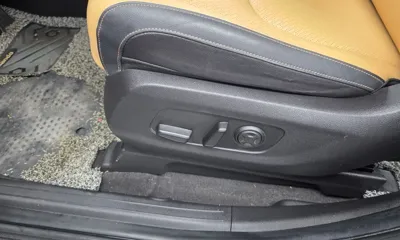 Kia Canival 2023, 133026 км, за 15926.67 USD - фото 31