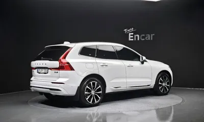 Volvo XC60 2024, 10430 км, за 34105.93 USD