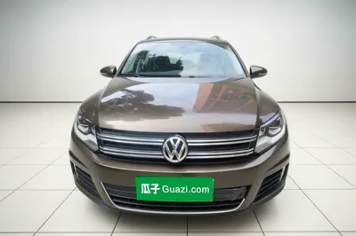 Volkswagen Tiguan 2016, 123400 км, за 7415 USD