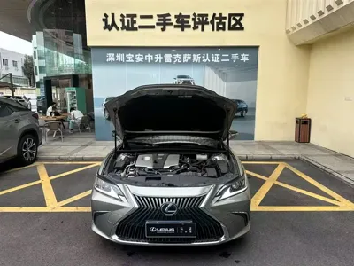 Lexus ES 2021, 72000 км, за 30634.5 USD
