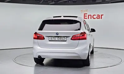 BMW 2-Series 2016, 105247 км, за 5448.34 USD