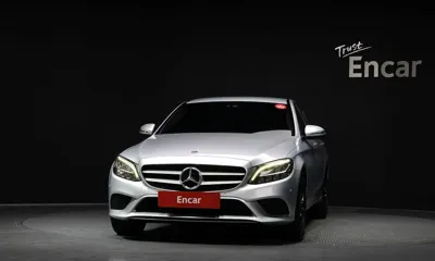 Mercedes-Benz C-Class 2019, 72705 км, за 13551.04 USD