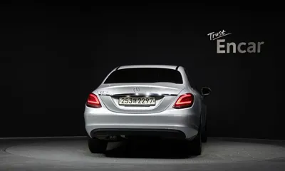 Mercedes-Benz C-Class 2019, 72705 км, за 13551.04 USD