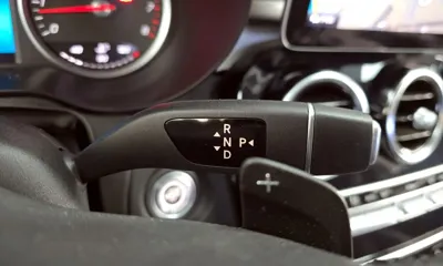 Mercedes-Benz C-Class 2019, 72705 км, за 13551.04 USD - фото 9