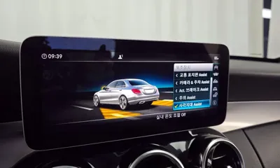 Mercedes-Benz C-Class 2019, 72705 км, за 13551.04 USD - фото 16
