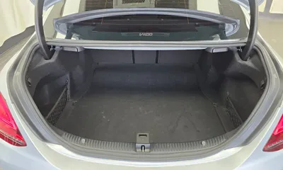 Mercedes-Benz C-Class 2019, 72705 км, за 13551.04 USD - фото 20