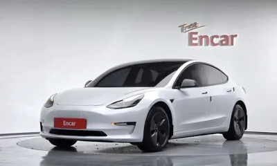 Tesla Model 3 · 2021 год