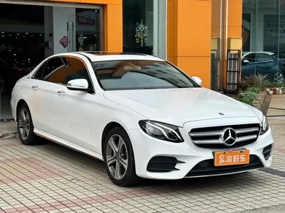 Mercedes-Benz E-Class 2018, 62000 км, за 20570.53 USD