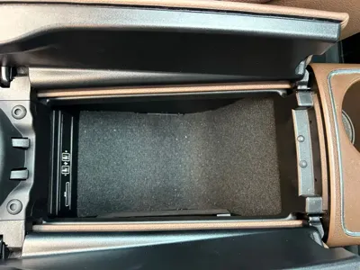 Mercedes-Benz E-Class 2018, 62000 км, за 20570.53 USD - фото 35