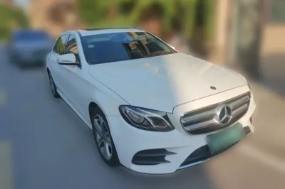 Mercedes-Benz E-Class 2019, 93600 км, за 22511 USD