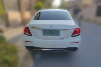 Mercedes-Benz E-Class 2019, 93600 км, за 22511 USD