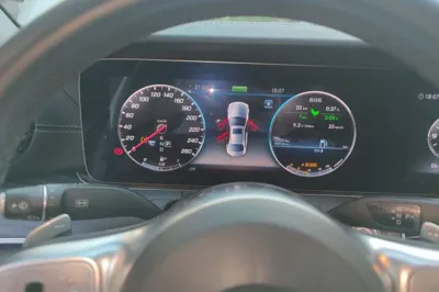 Mercedes-Benz E-Class 2019, 93600 км, за 22511 USD - фото 11