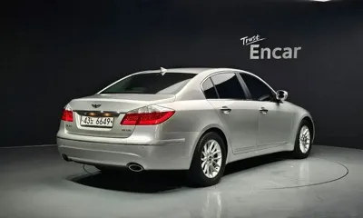 Hyundai Genesis 2011, 73805 км, за 3150.85 USD