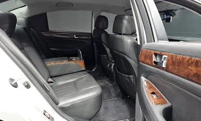 Hyundai Genesis 2011, 73805 км, за 3150.85 USD - фото 12