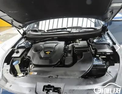 Hyundai Sonata 2015, 134332 км, за 4891.6 USD - фото 8