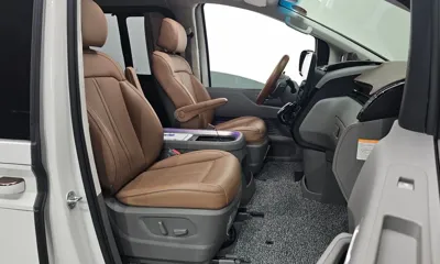 Hyundai Staria 2025, 26195 км, за 29210.98 USD - фото 10