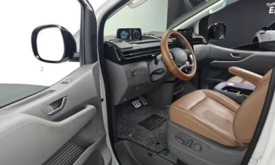 Hyundai Staria 2025, 26195 км, за 29210.98 USD - фото 11