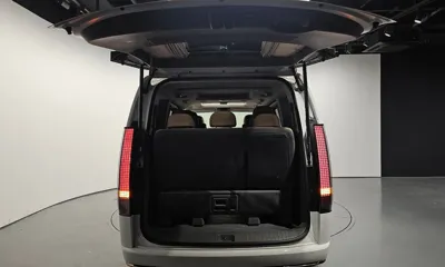 Hyundai Staria 2025, 26195 км, за 29210.98 USD - фото 20
