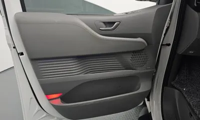 Hyundai Staria 2025, 26195 км, за 29210.98 USD - фото 24