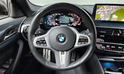 BMW 5-Series 2023, 27869 км, за 27916.44 USD - фото 13