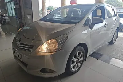Toyota Verso · 2014 год