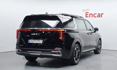 Kia Canival 2025, 17812 км, за 25755.54 USD