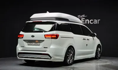 Kia Canival 2018, 189361 км, за 9243.47 USD