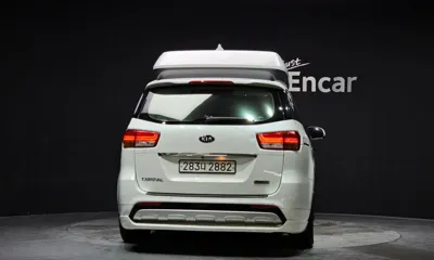 Kia Canival 2018, 189361 км, за 9243.47 USD