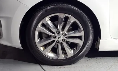Kia Canival 2018, 189361 км, за 9243.47 USD