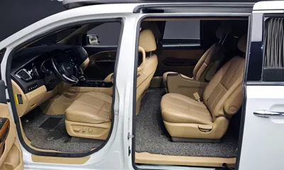 Kia Canival 2018, 189361 км, за 9243.47 USD - фото 10