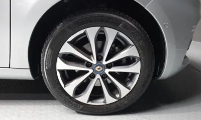 Renault-KoreaSamsung Zoe 2021, 37350 км, за 10245.91 USD
