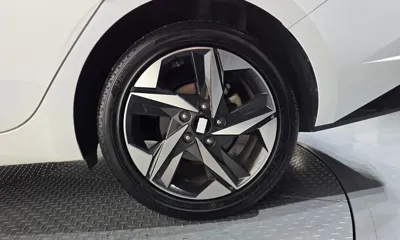 Hyundai Avante 2023, 41008 км, за 16856.17 USD - фото 21