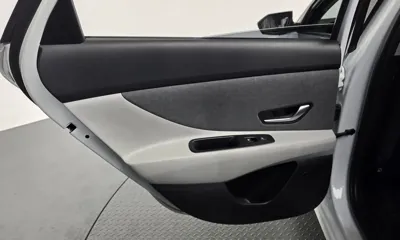 Hyundai Avante 2023, 41008 км, за 16856.17 USD - фото 25