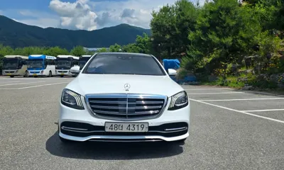Mercedes-Benz S-Class · 2018 год