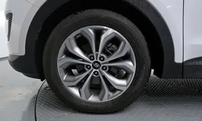 Hyundai Santafe 2015, 106206 км, за 7619.55 USD