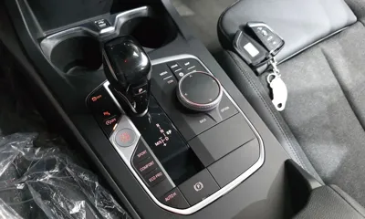 BMW 1-Series 2020, 80743 км, за 11487.46 USD - фото 9