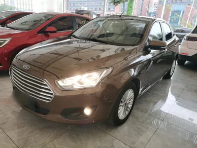Ford Escort · 2015 год