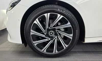 Mercedes-Benz E-Class 2024, 20427 км, за 52875.5 USD