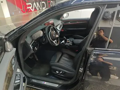 BMW 6 Series GT 2024, 41000 км, за 43848.47 USD