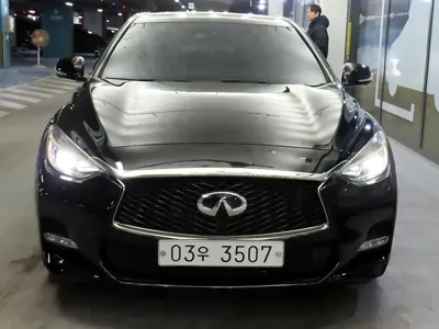 Infiniti Q30 2017, 95369 км, за 6039.12 USD