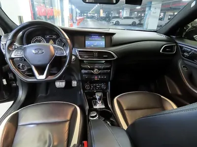 Infiniti Q30 2017, 95369 км, за 6039.12 USD - фото 10