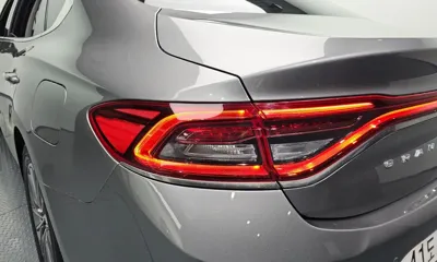 Hyundai Grandeur 2018, 82935 км, за 11044.66 USD - фото 23