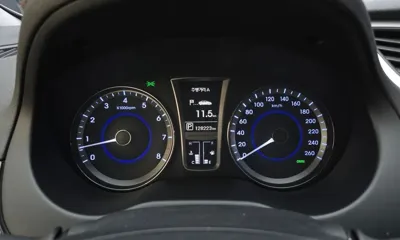 Hyundai Grandeur 2014, 128223 км, за 6494.18 USD - фото 8