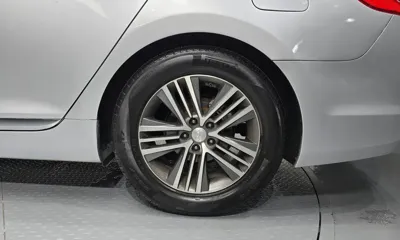 Hyundai Grandeur 2014, 128223 км, за 6494.18 USD - фото 21