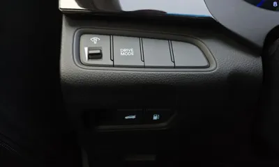 Hyundai Grandeur 2014, 128223 км, за 6494.18 USD - фото 27