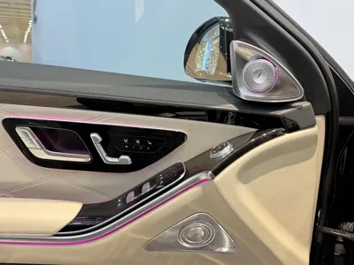 Mercedes-Benz S-Class 2023, 31000 км, за 161105.73 USD - фото 10