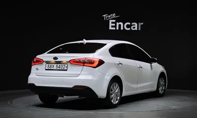 Kia K3 2015, 36423 км, за 6381.45 USD